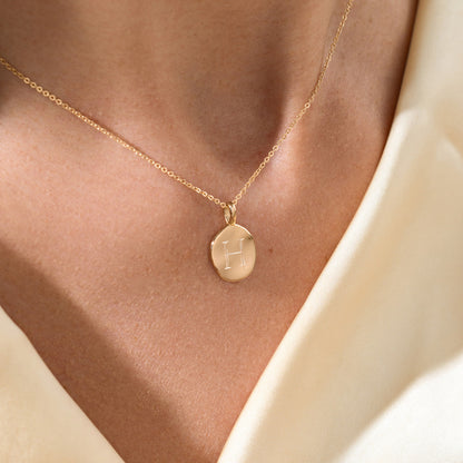 Engravable Heritage Circle Charm Necklace
