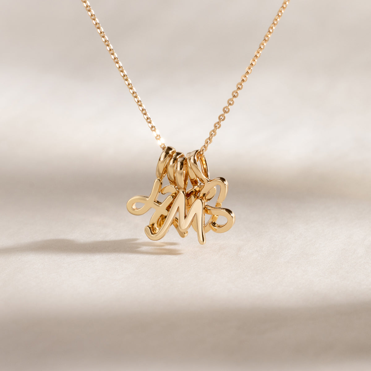 Script Initial T Charm