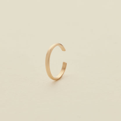 Luster Rounded Ear Cuff - Single