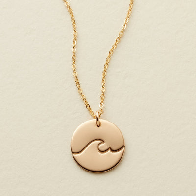The Wave Disc Necklace - 1/2